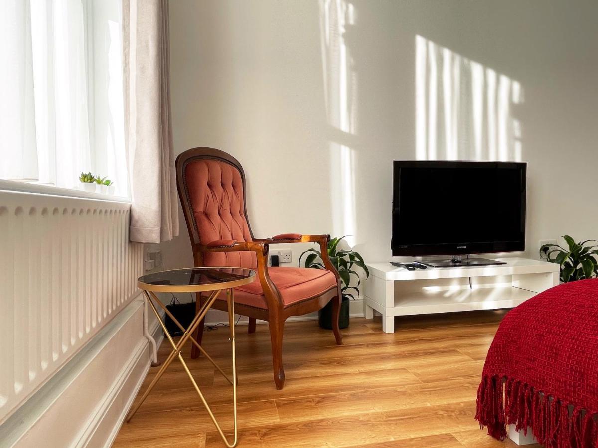 Appartamento Sarah's Cozy Near Queen's Park