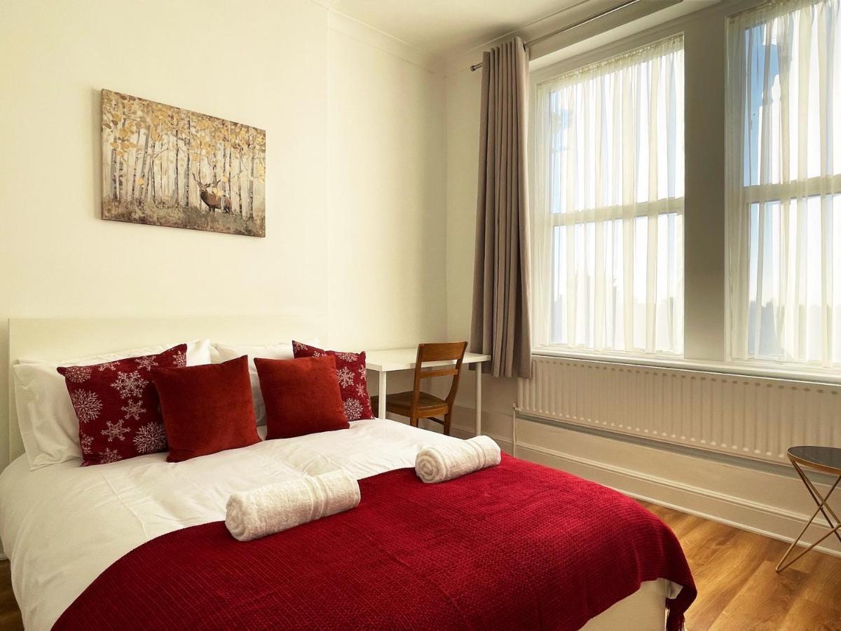 Appartamento Sarah's Cozy Near Queen's Park *
