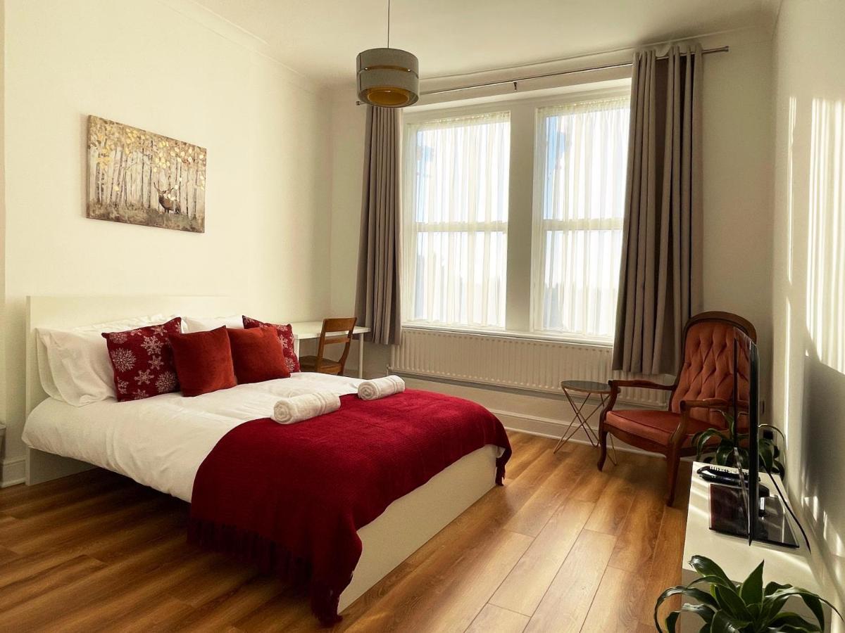 Sarah's Cozy Near Queen's Park * Londra